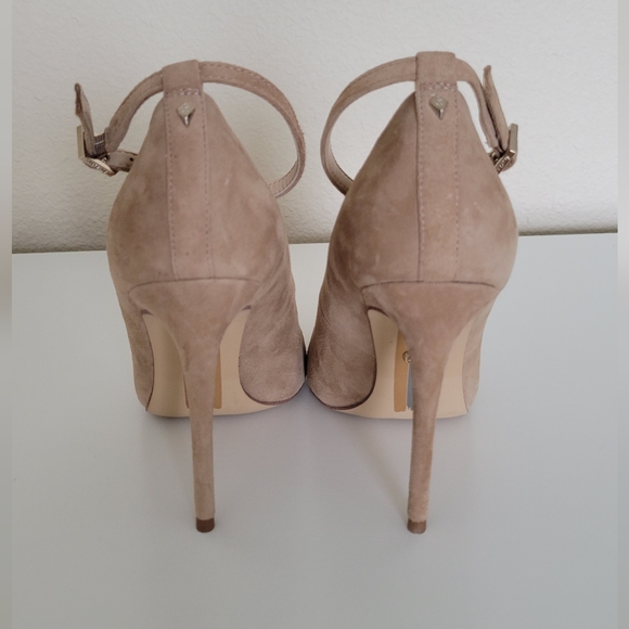 Sam Edelman Dorinda T-Strap Suede Pump in Tan Size 5M - Picture 5 of 6